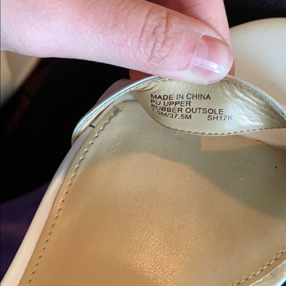 MICHAEL KORS white patent leather heel sandals - Picture 4 of 4